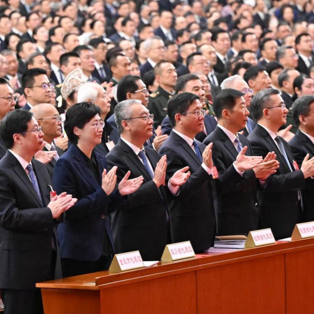 两会丨十四届全国人大四次会议在京闭幕